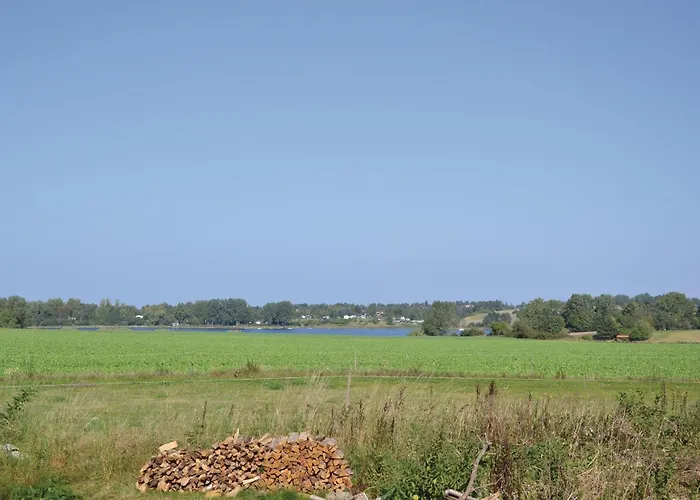 Three-bedroom In Hyllinge Holiday home
